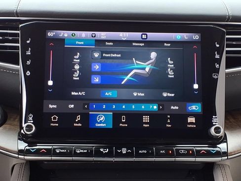 Used 2023 Jeep Grand Wagoneer 4WD w/ Rear Seat Video Group 1 image 19