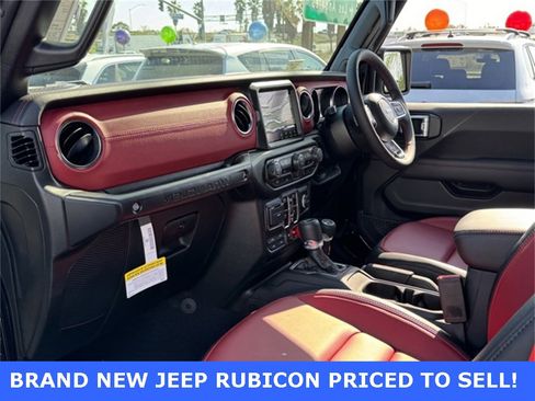 Used 2023 Jeep Wrangler Unlimited Rubicon 4xe image 19