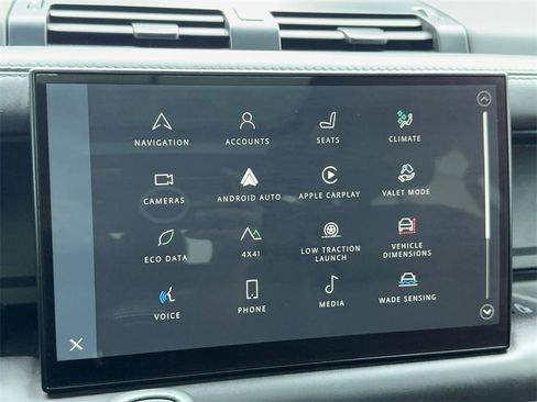 Used 2023 Land Rover Defender 110 V8 image 28