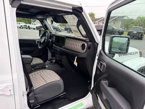 New 2026 Jeep Wrangler Unlimited Sport AWD/4WD image 25