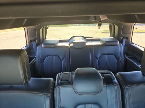 Certified 2022 Ford Expedition Platinum image 22