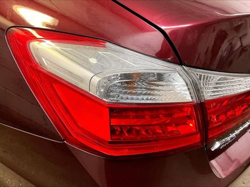 Used 2015 Honda Accord EX-L image 26