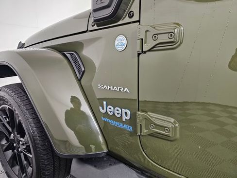 Used 2021 Jeep Wrangler Unlimited Sahara w/ Safety Group image 21