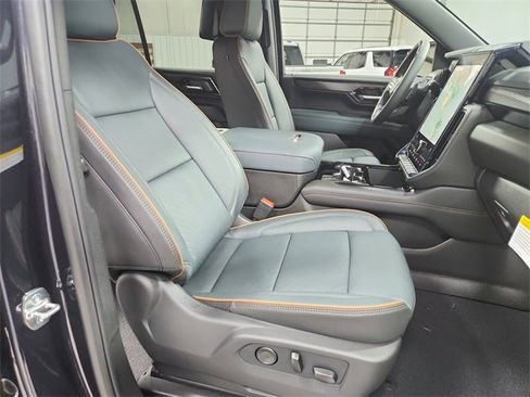 New 2026 GMC Yukon AT4 image 41