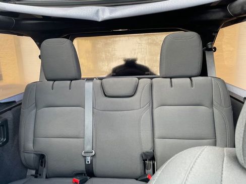 Used 2020 Jeep Wrangler Unlimited Sport S image 36