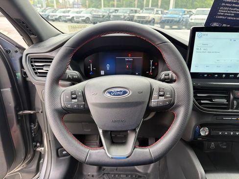 Used 2026 Ford Escape ST-Line w/ Tech Pack #1 FWD image 22