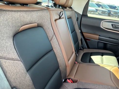 New 2026 Ford Bronco Sport Outer Banks w/ Sasquatch Outer Banks Package image 19