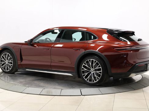 Used 2022 Porsche Taycan 4 Cross Turismo w/ Technology Package AWD/4WD image 53