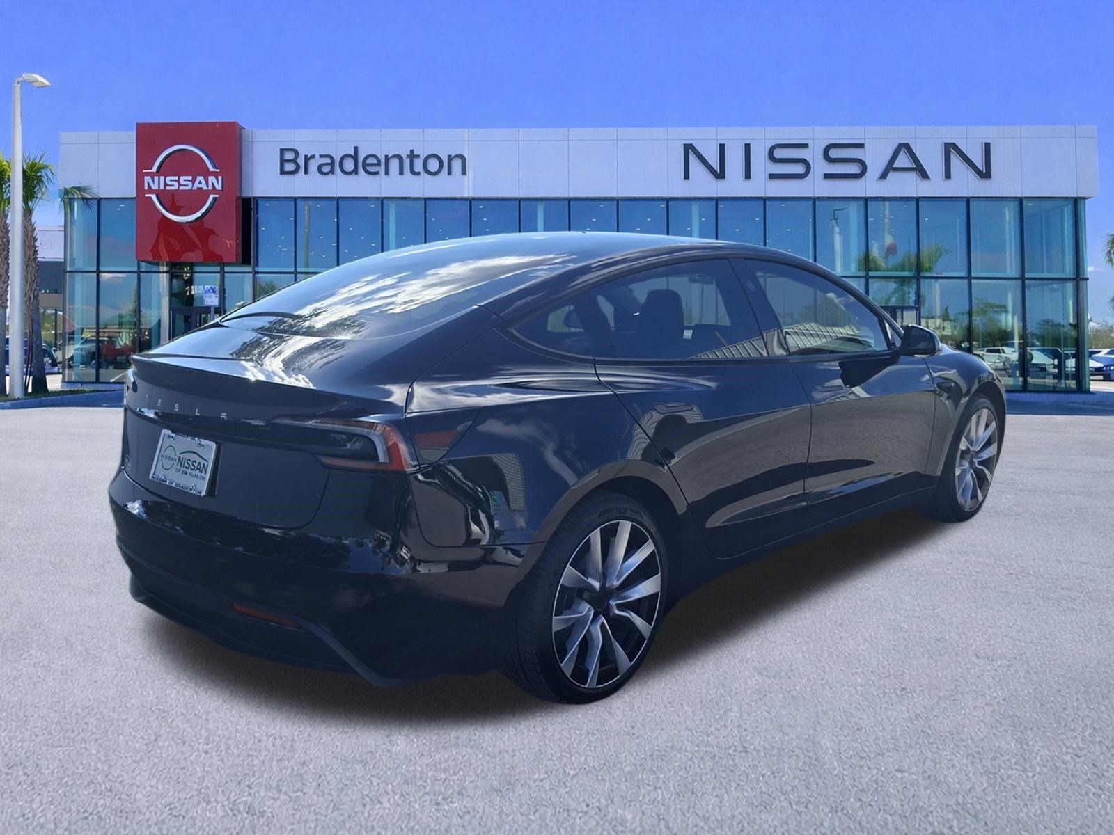 Used 2025 Tesla Model 3 Long Range RWD image 5