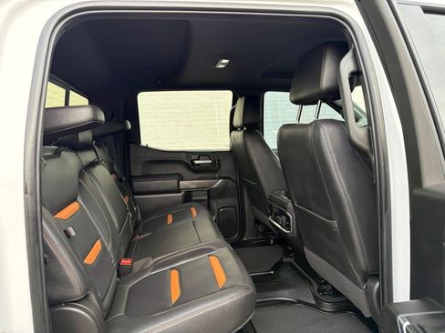 Used 2021 GMC Sierra 1500 AT4 w/ AT4 Value Package AWD/4WD image 10