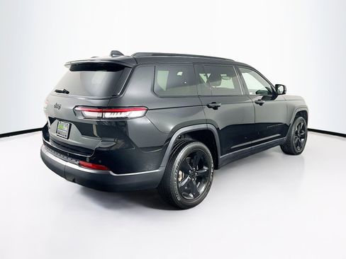 Used 2023 Jeep Grand Cherokee L Laredo image 9