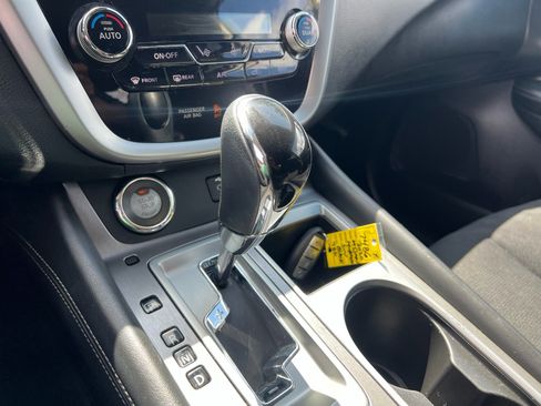 Used 2020 Nissan Murano SV AWD/4WD image 17