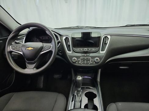 Used 2019 Chevrolet Malibu LT FWD image 24