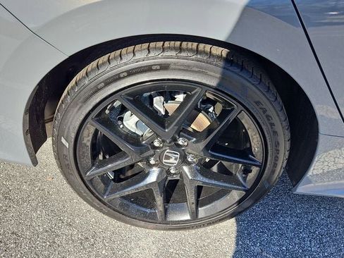 Used 2025 Honda Civic Sport image 11
