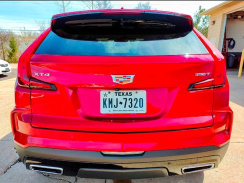 Used 2024 Cadillac XT4 Premium Luxury w/ Active Safety Package FWD image 8