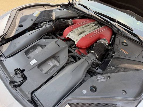 Used 2020 Ferrari 812 Superfast RWD image 21