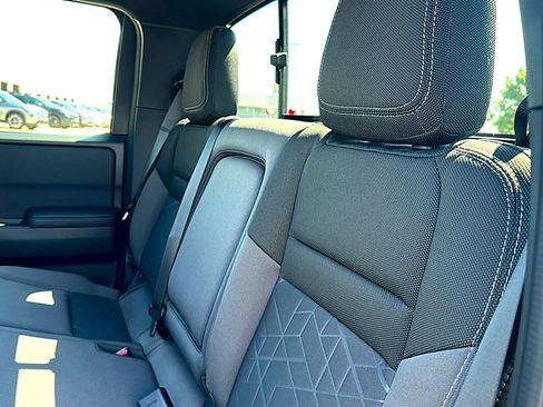 New 2026 Nissan Frontier SV w/ Tow Package AWD/4WD image 16
