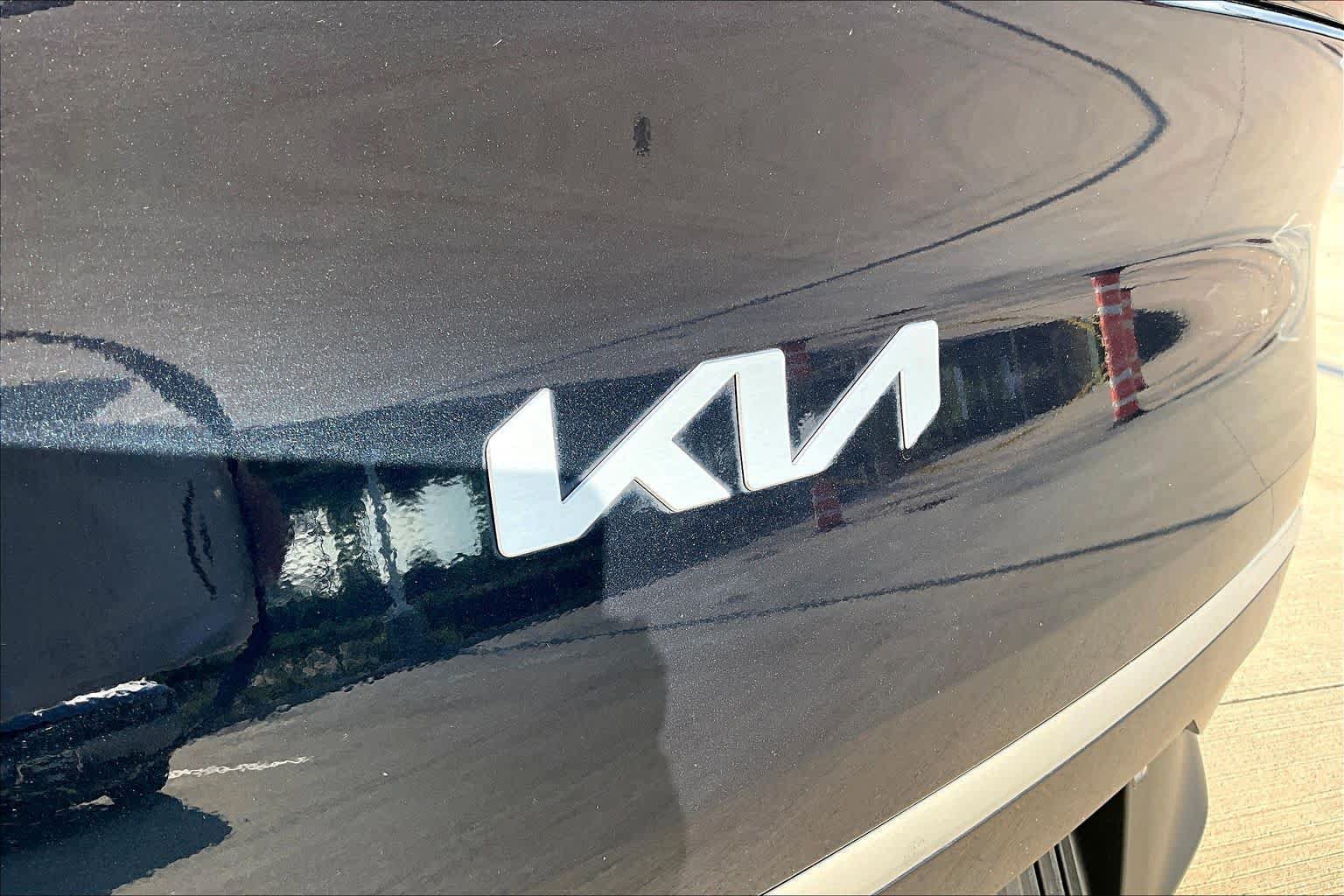 Used 2024 Kia EV6 Light RWD image 9