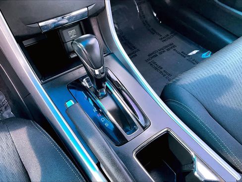 Used 2014 Honda Accord Sport image 17