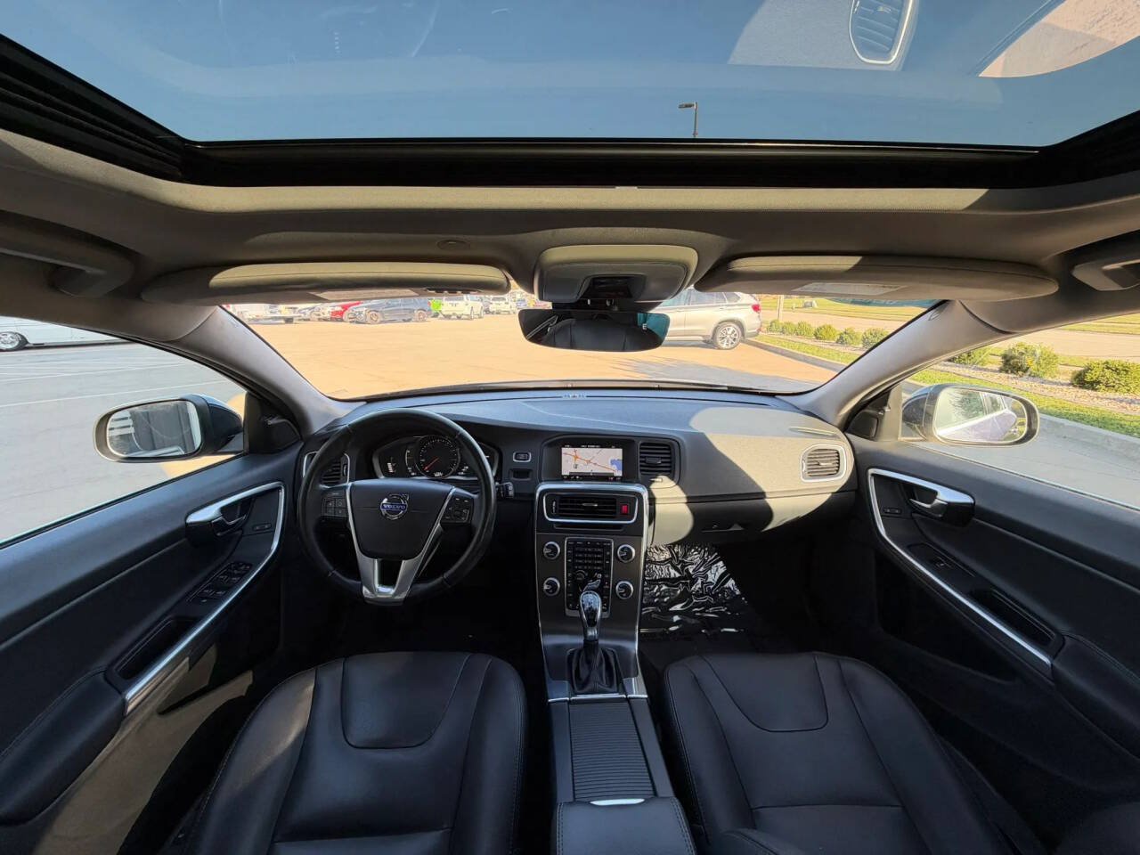 Used 2015 Volvo V60 T5 Premier w/ Convenience Package FWD image 13