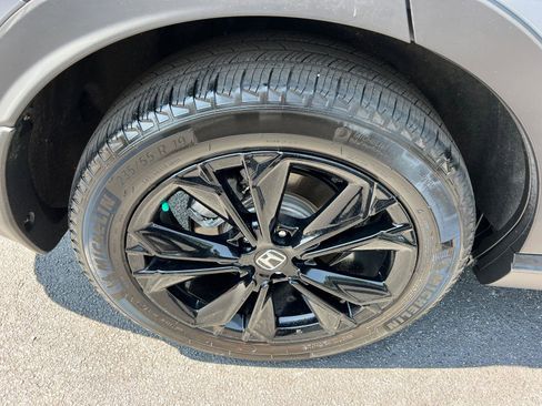 Used 2025 Honda CR-V Sport Touring image 18