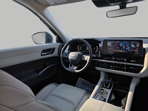 New 2026 Nissan Pathfinder SL image 13