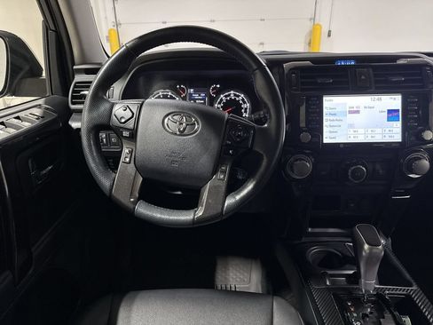 Used 2023 Toyota 4Runner TRD Off-Road Premium w/ Moonroof Package AWD/4WD image 11