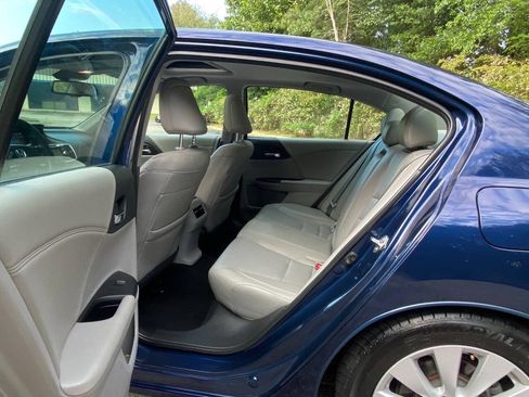 Used 2015 Honda Accord EX-L image 45