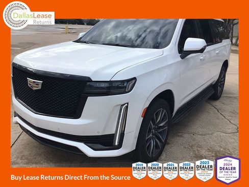 Used 2021 Cadillac Escalade ESV Sport image 1