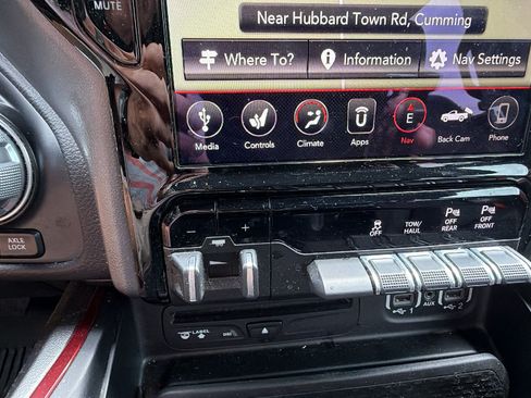 Used 2019 RAM 1500 Rebel w/ Rebel Level 2 Equipment Group AWD/4WD image 32
