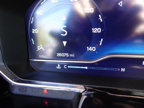 Used 2023 Chevrolet Silverado 1500 LT AWD/4WD image 50