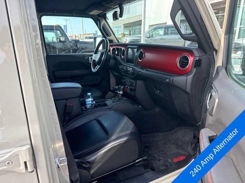 Used 2022 Jeep Gladiator Rubicon w/ LED Lighting Group AWD/4WD image 15