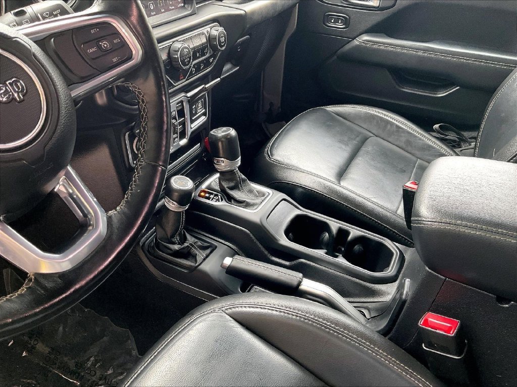Used 2020 Jeep Wrangler Unlimited Sahara w/ Uconnect 4C Nav & Sound Group AWD/4WD image 20
