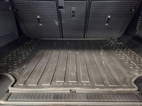 New 2026 Land Rover Defender 110 V8 image 34