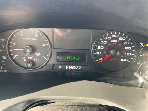 Used 2007 Ford F550 2WD Regular Cab Super Duty image 14