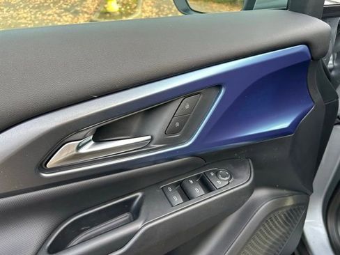 New 2026 Chevrolet Equinox EV LT image 17