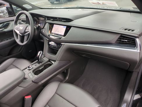 Certified 2025 Cadillac XT5 Premium Luxury FWD image 30