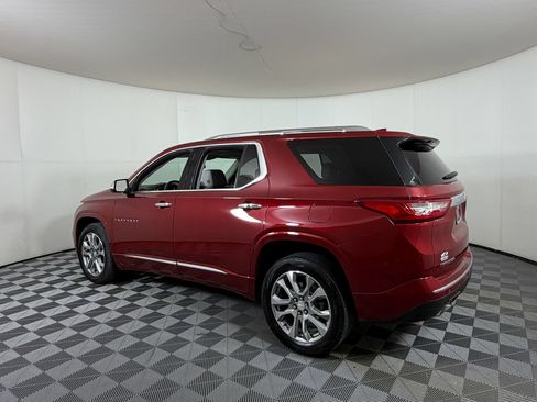 Used 2021 Chevrolet Traverse Premier w/ LPO, Floor Liner Package FWD image 3