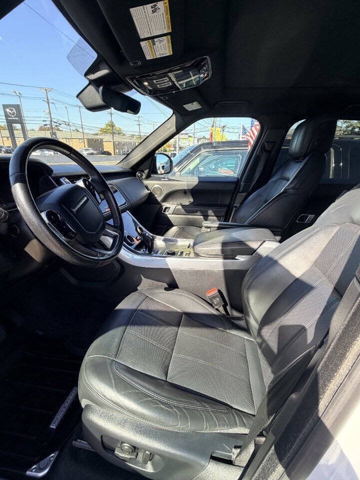 Used 2018 Land Rover Range Rover Sport HSE AWD/4WD image 6