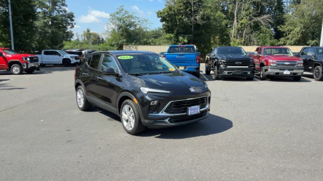 Used 2024 Buick Encore GX Preferred FWD image 2