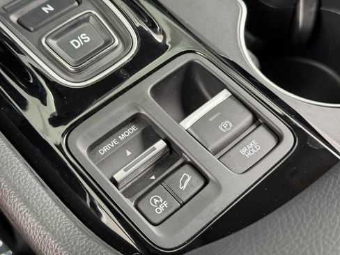 Used 2023 Honda Pilot Touring image 31
