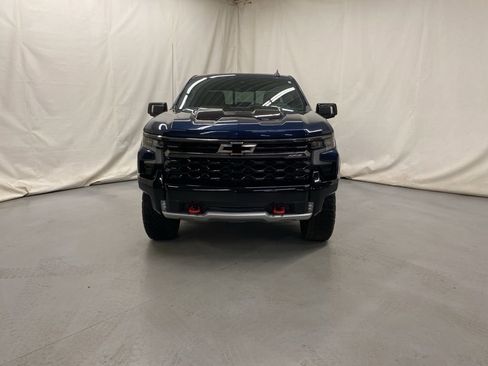 Used 2023 Chevrolet Silverado 1500 ZR2 w/ Technology Package image 3