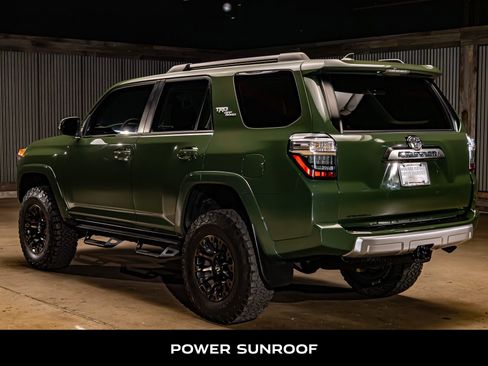 Used 2022 Toyota 4Runner TRD Off-Road Premium w/ Moonroof Package AWD/4WD image 6
