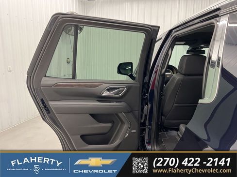 Used 2023 Chevrolet Tahoe LT w/ Luxury Package AWD/4WD image 10