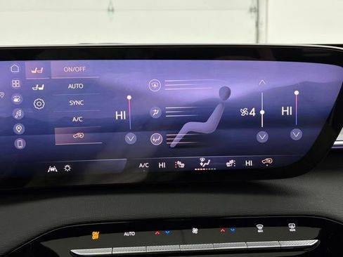 New 2026 Buick Enclave Sport Touring image 28