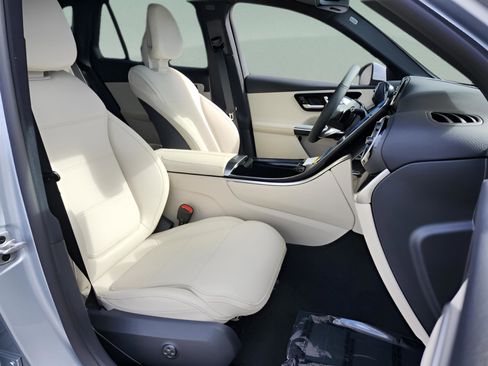 New 2026 Mercedes-Benz GLC 300 image 15