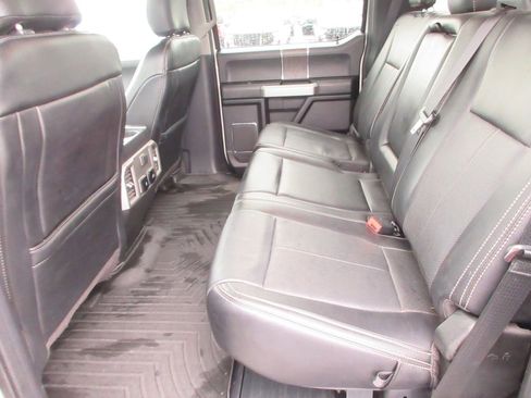 Used 2020 Ford F250 Lariat w/ Chrome Package AWD/4WD image 18