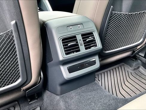 Used 2025 Audi Q5 Premium w/ Convenience Package AWD/4WD image 10