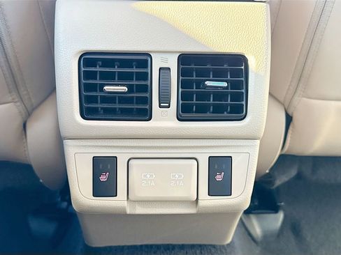 Used 2019 Subaru Outback 2.5i Limited image 32