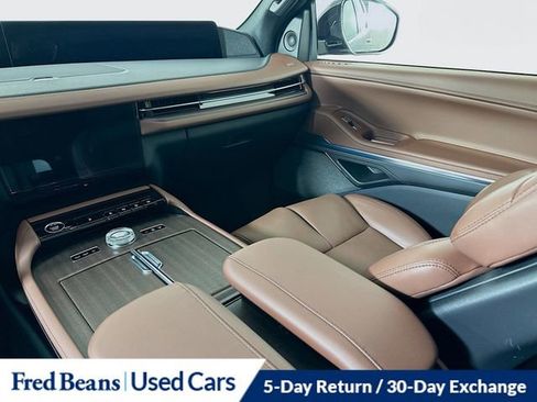 Certified 2025 Lincoln Navigator Reserve image 26